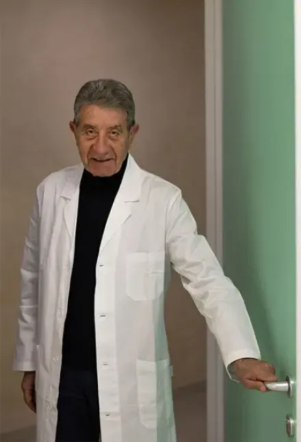 Il Dott. Salvatore Perrone vi accoglie nel suo Studio professionale